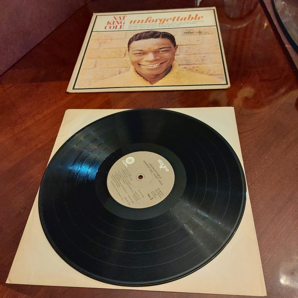 Nat King Cole - Unforgettable - Original Vinyl Record Album by Capitol Record